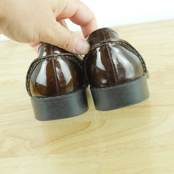 Womens 8 1/2 Loafers Brown Patent Leather Preppy Academia Minimal Slip On Flats - Picture 12 of 13
